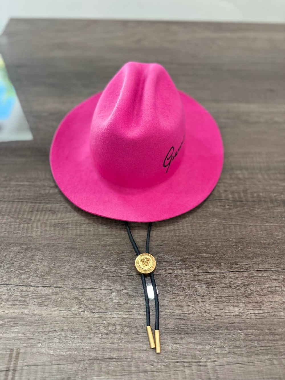 Gv Signature Cowboy Hat in Pink